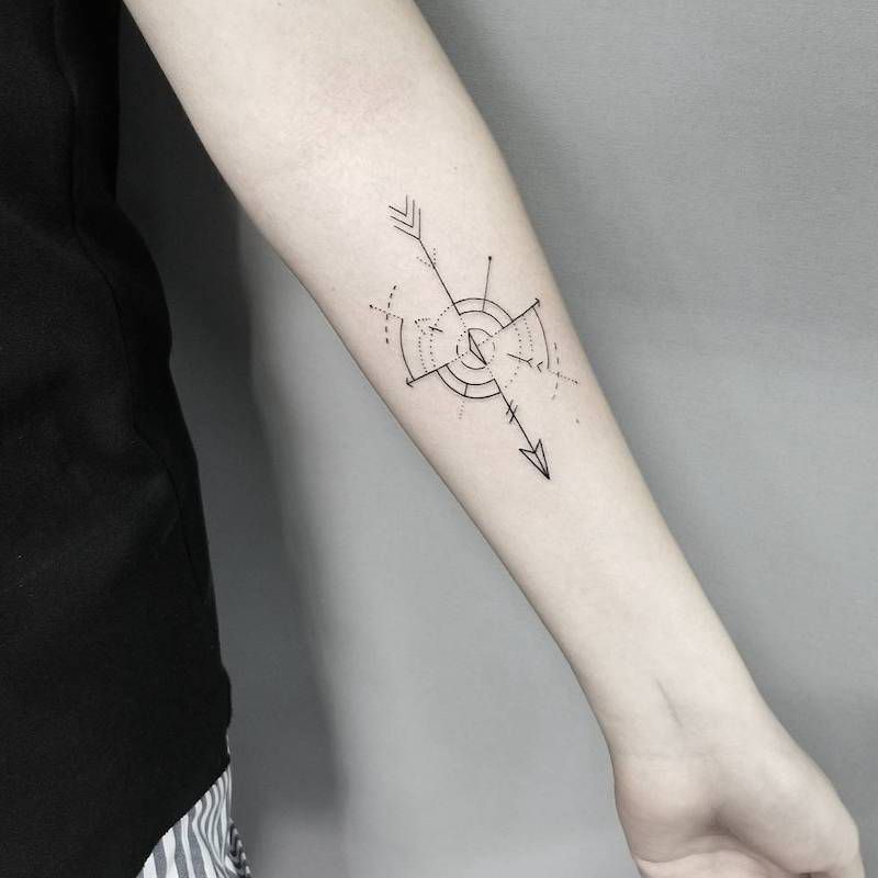 Arte da linha de inspiração de tatuagem de bússola