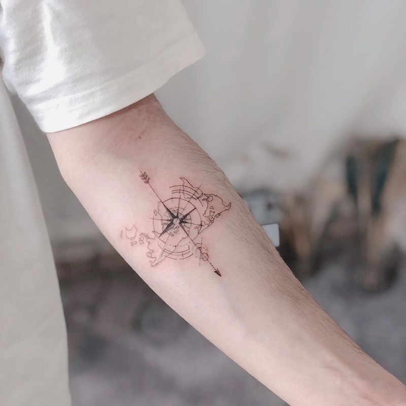 Mapa minimalista de inspiração de tatuagem de bússola