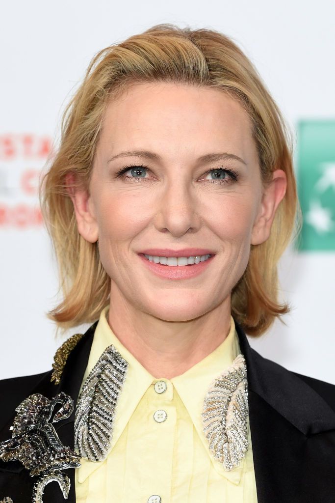 Cate Blanchett penteado para trás