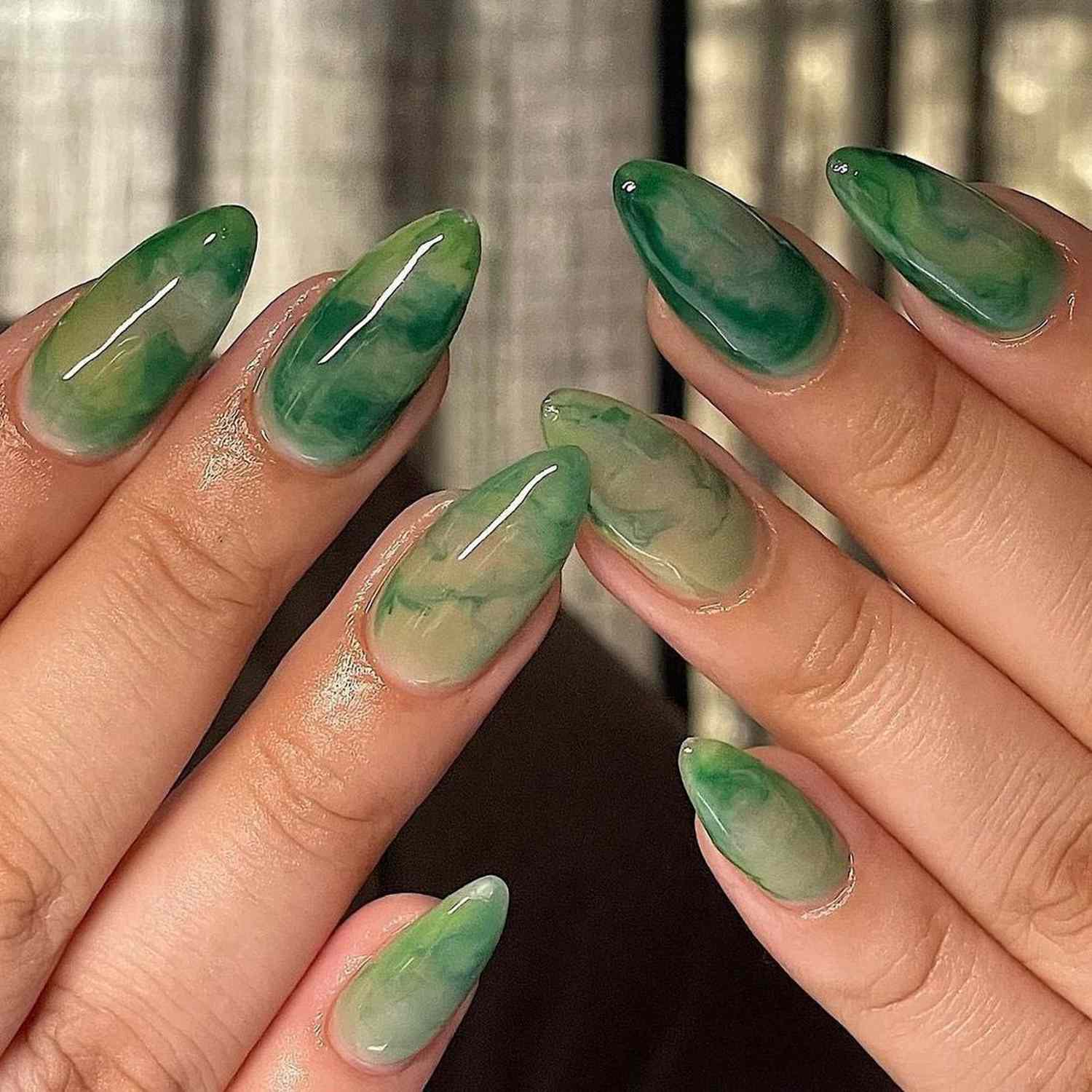 Manicure de mármore/aquarela verde