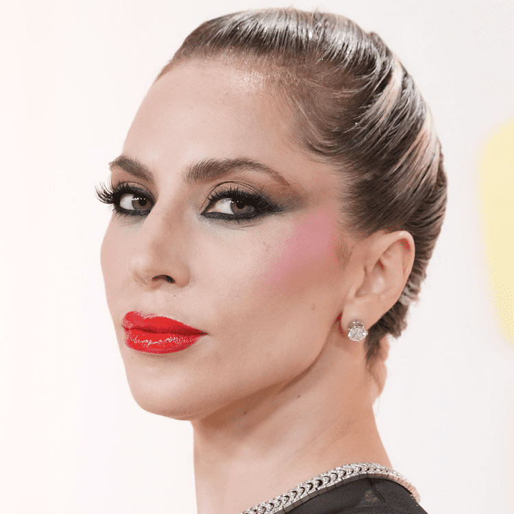 A maquiagem de Lady Gaga para o Oscar de 2024